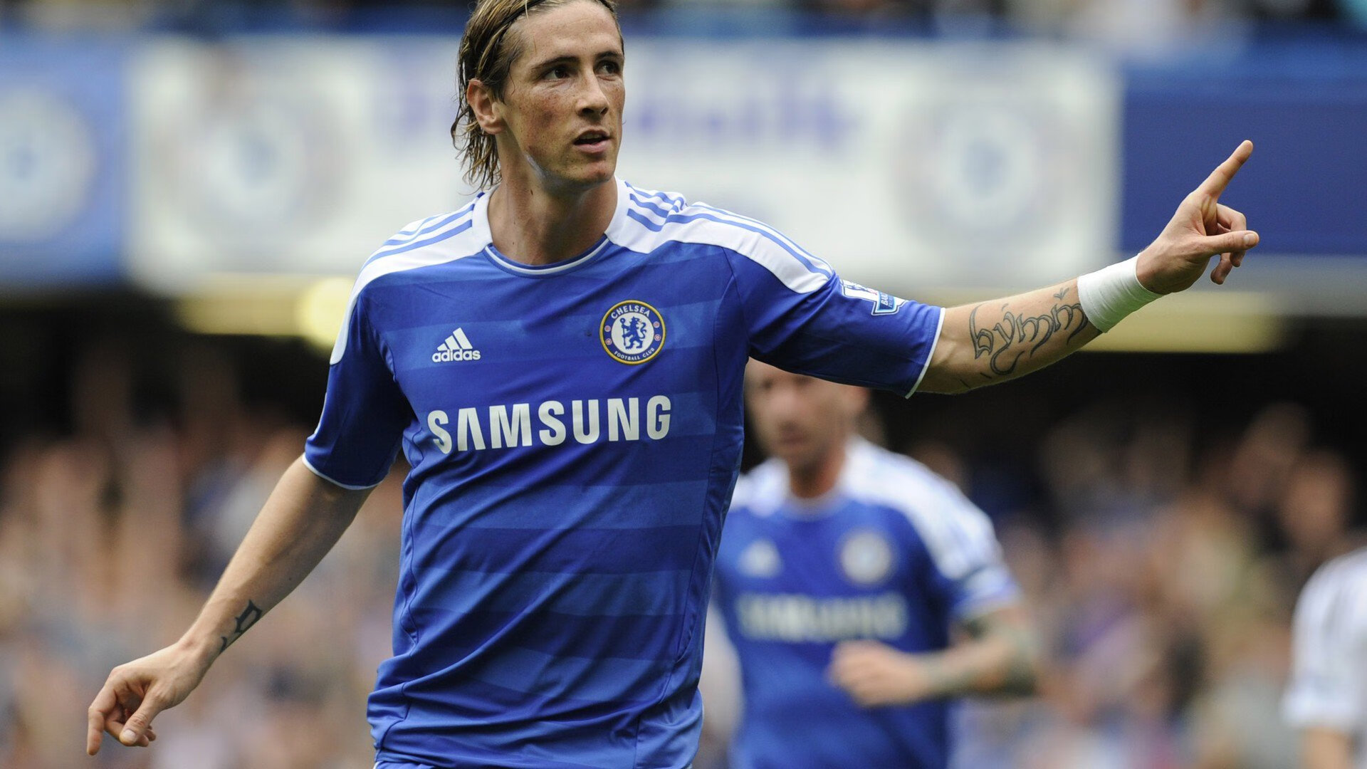 欧冠决赛焦点战,太阳血拼北京队,当两种文明在绿茵场对撞